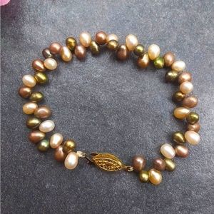 NEW. Cultured Pearl Beaded Bracelet. 7.25”